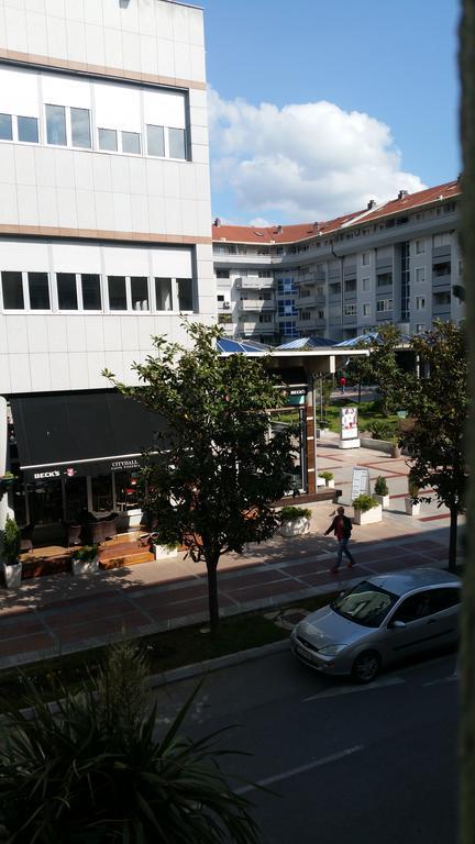 Apartment S&T Tivat Buitenkant foto